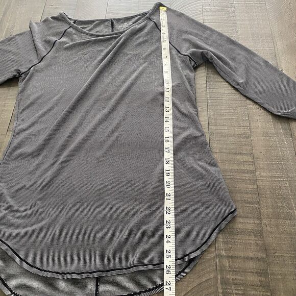 Athleta Black White Micro Stripe Shanti Long Sleeve Athleisure Top Shirt Size S‎ - Picture 12 of 16